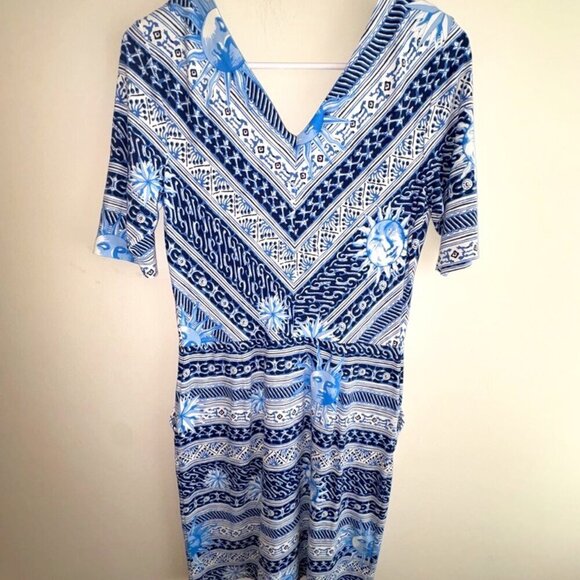 J. McLaughlin Spandex Blend V Neck Dress Pockets Blue White Sun Moon size M - Picture 1 of 14